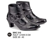 Sepatu Boots Kulit Wanita BRC 315
