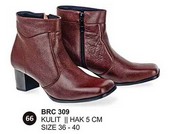 Sepatu Boots Kulit Wanita BRC 309
