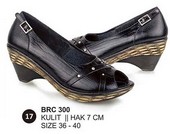 Sepatu Casual Kulit Wanita BRC 300