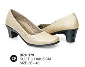 Sepatu Casual Kulit Wanita BRC 179