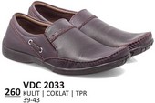 Sepatu Casual Pria VDC 2033