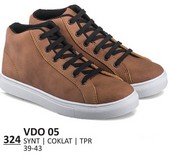 Sepatu Sneakers Pria Everflow VDO 05