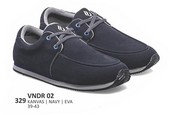 Sepatu Sneakers Pria Everflow VNDR 02