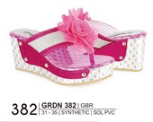 Sepatu Anak Perempuan GRDN 382