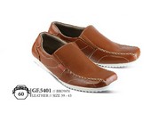 Sepatu Casual Pria GF 5401