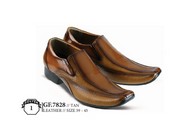 Sepatu Formal Pria GF 7828