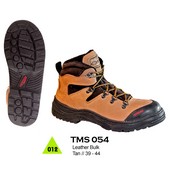 Sepatu Boots Pria Trekking TMS 054